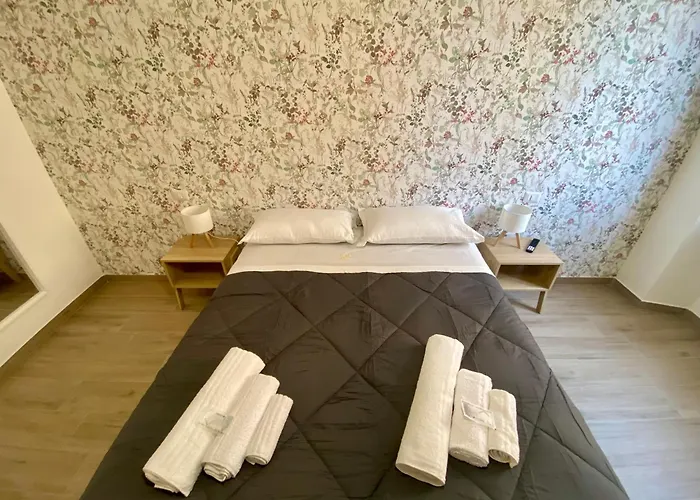 Le Primule - 15 Minuti Dal Colosseo - Metro Mirti Apartment Rome