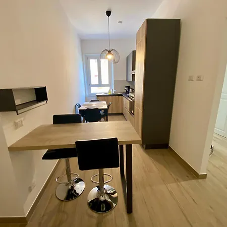 Apartment Le Primule - House For 4 People - Mirti, Metro C