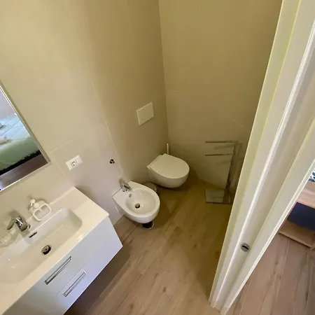 Apartment Le Primule - House For 4 People - Mirti, Metro C